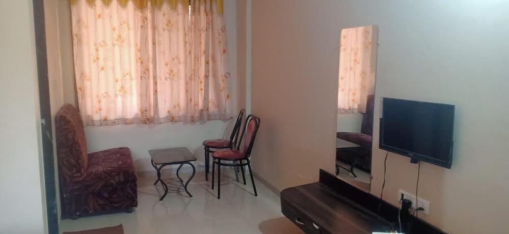 Hotel Rajendra Chinchani 외부 사진